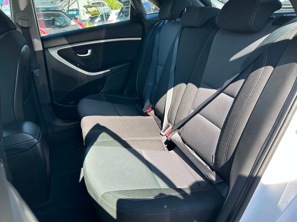 Hyundai I30 view 16
