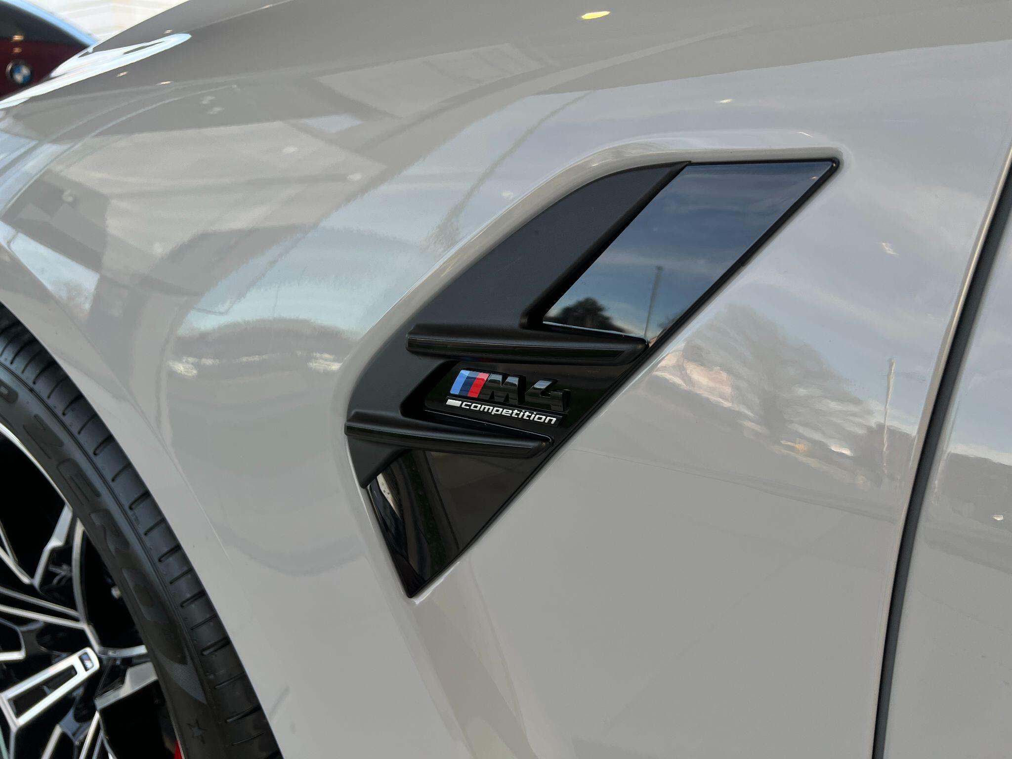 BMW M4 view 35