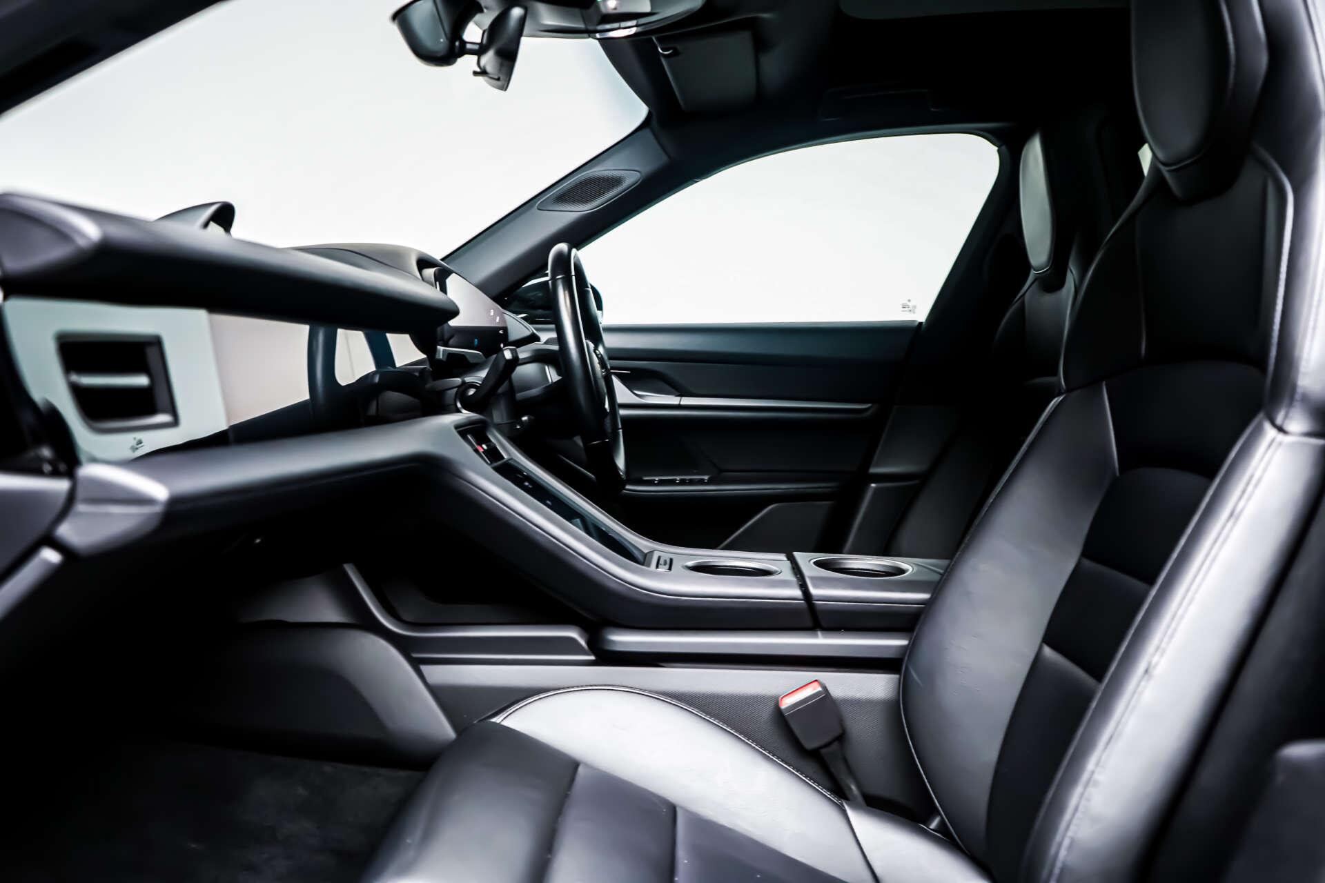 Porsche Taycan view 7