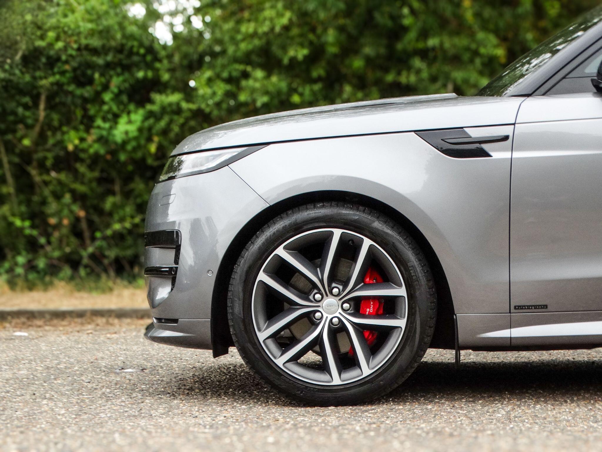 Land Rover Range Rover Sport view 5