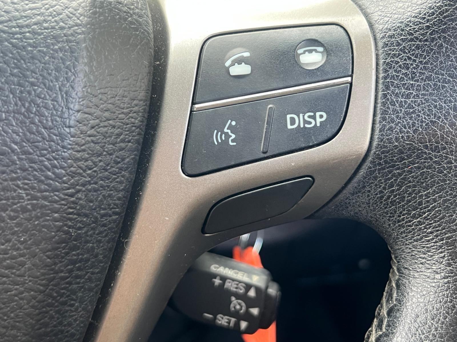 Toyota Avensis view 32