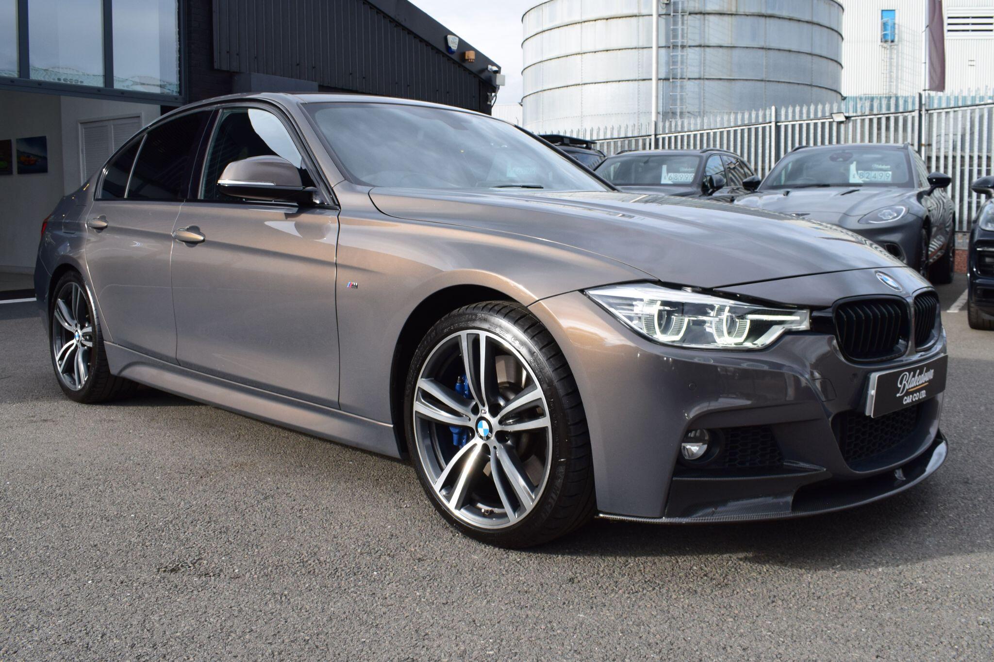 BMW 3 Series view 32