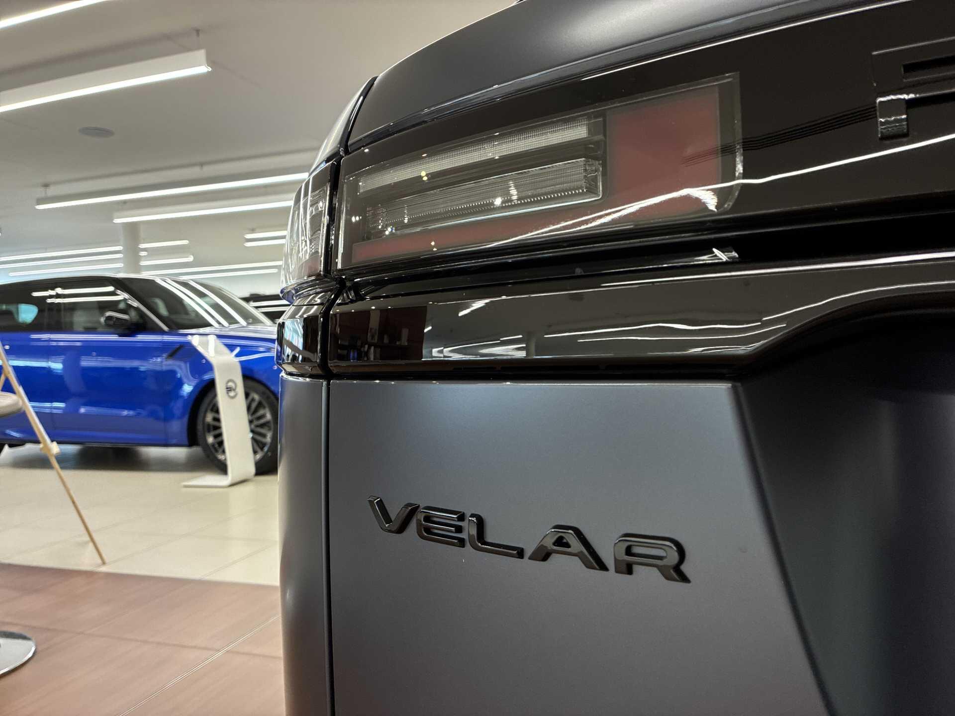 Land Rover Range Rover Velar view 25
