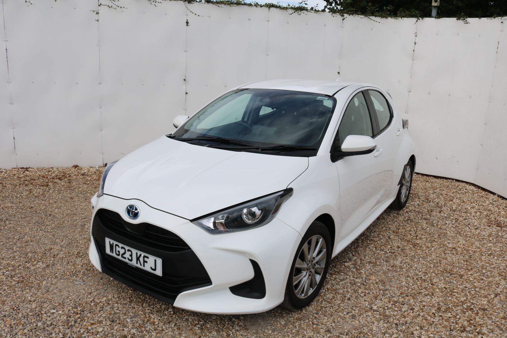 Toyota Yaris view 15