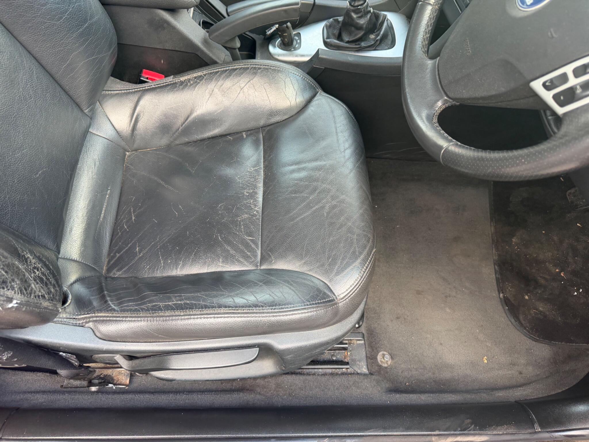 Saab 9-3 view 16