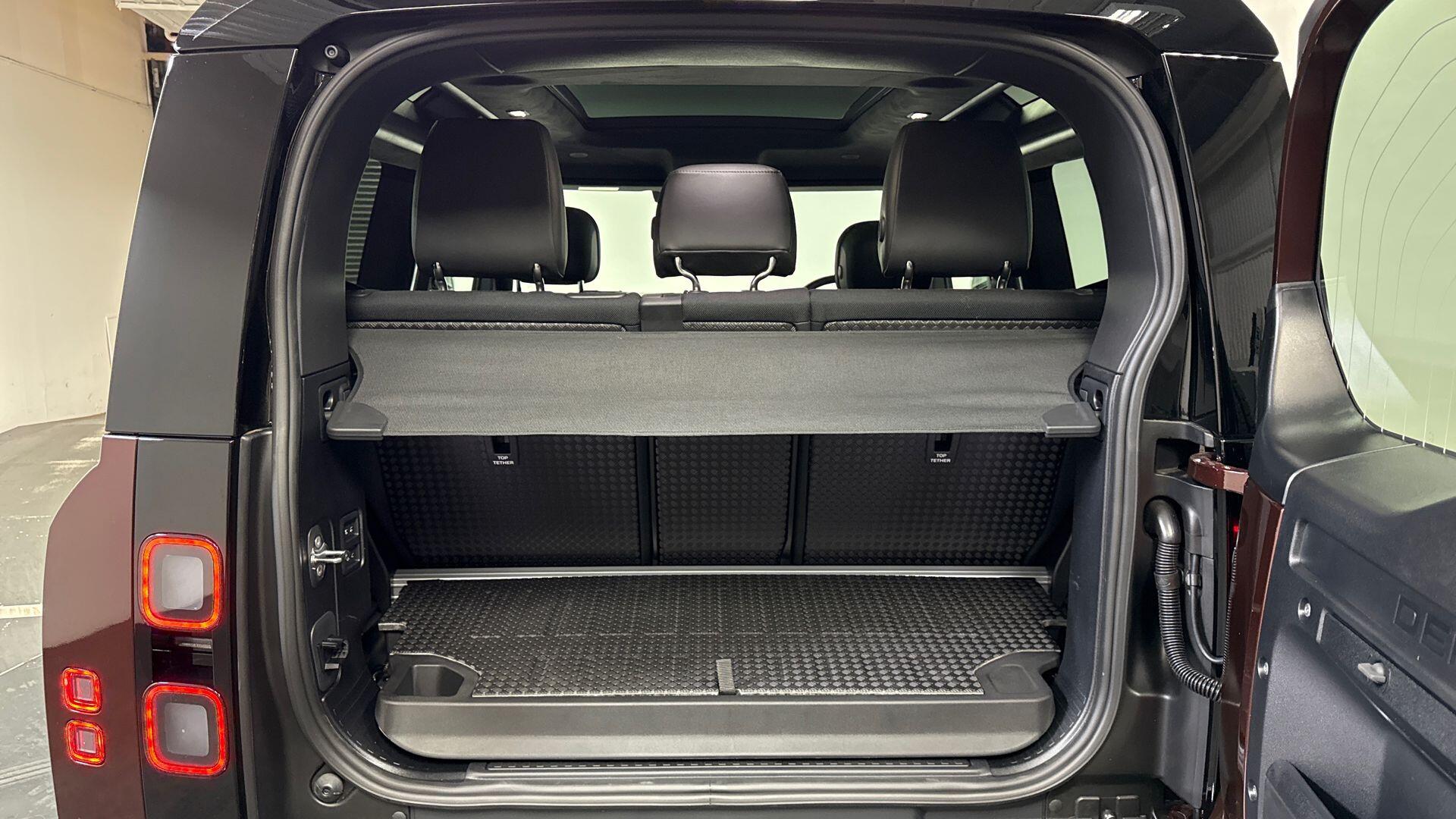 Land Rover Defender view 10
