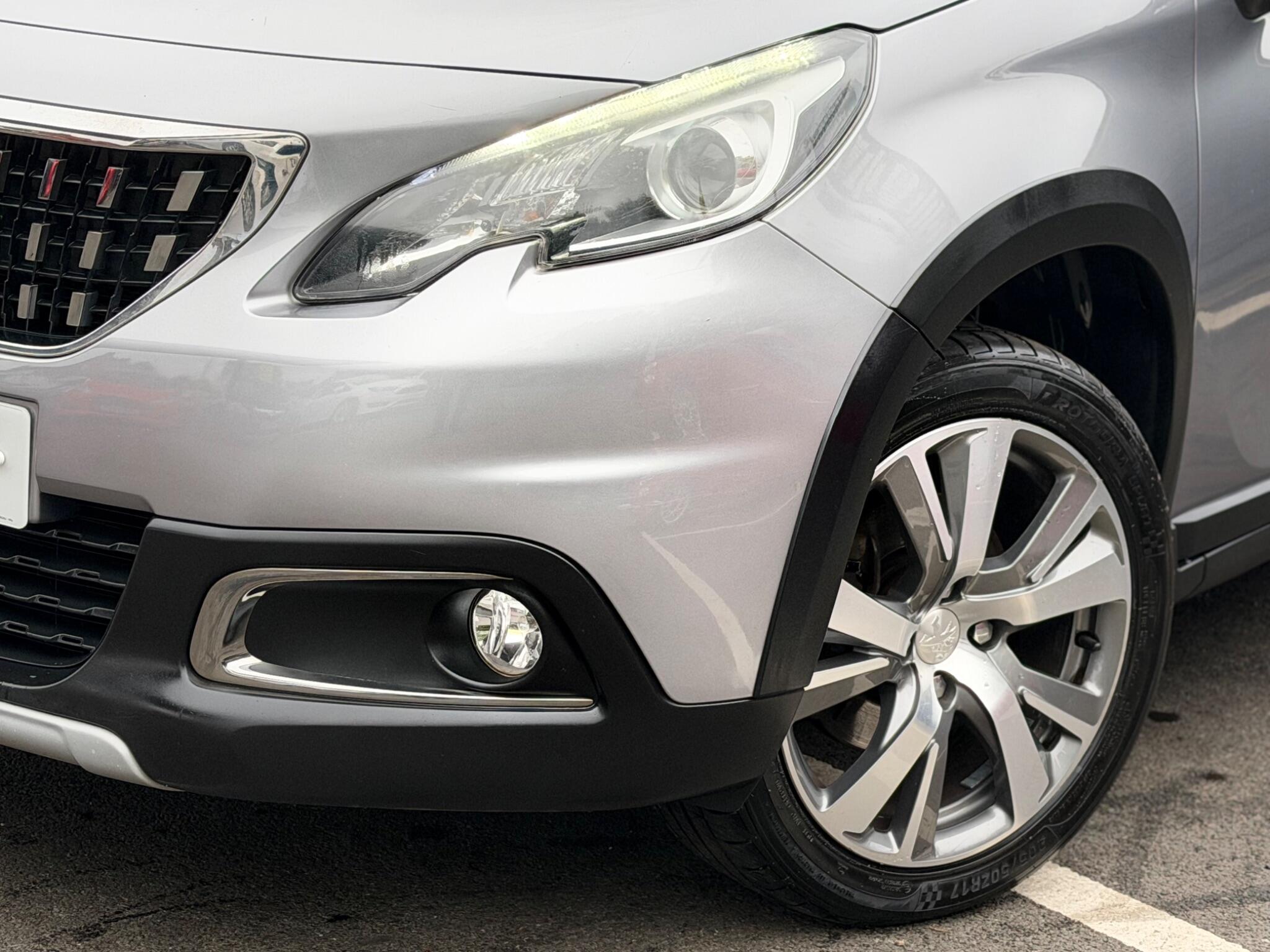 Peugeot 2008 view 64
