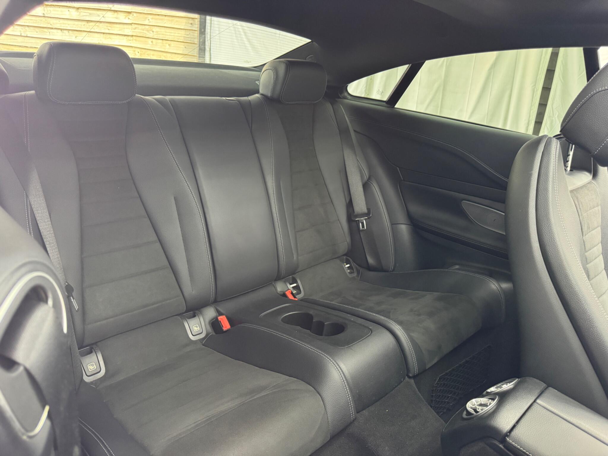 Mercedes-Benz E Class view 30