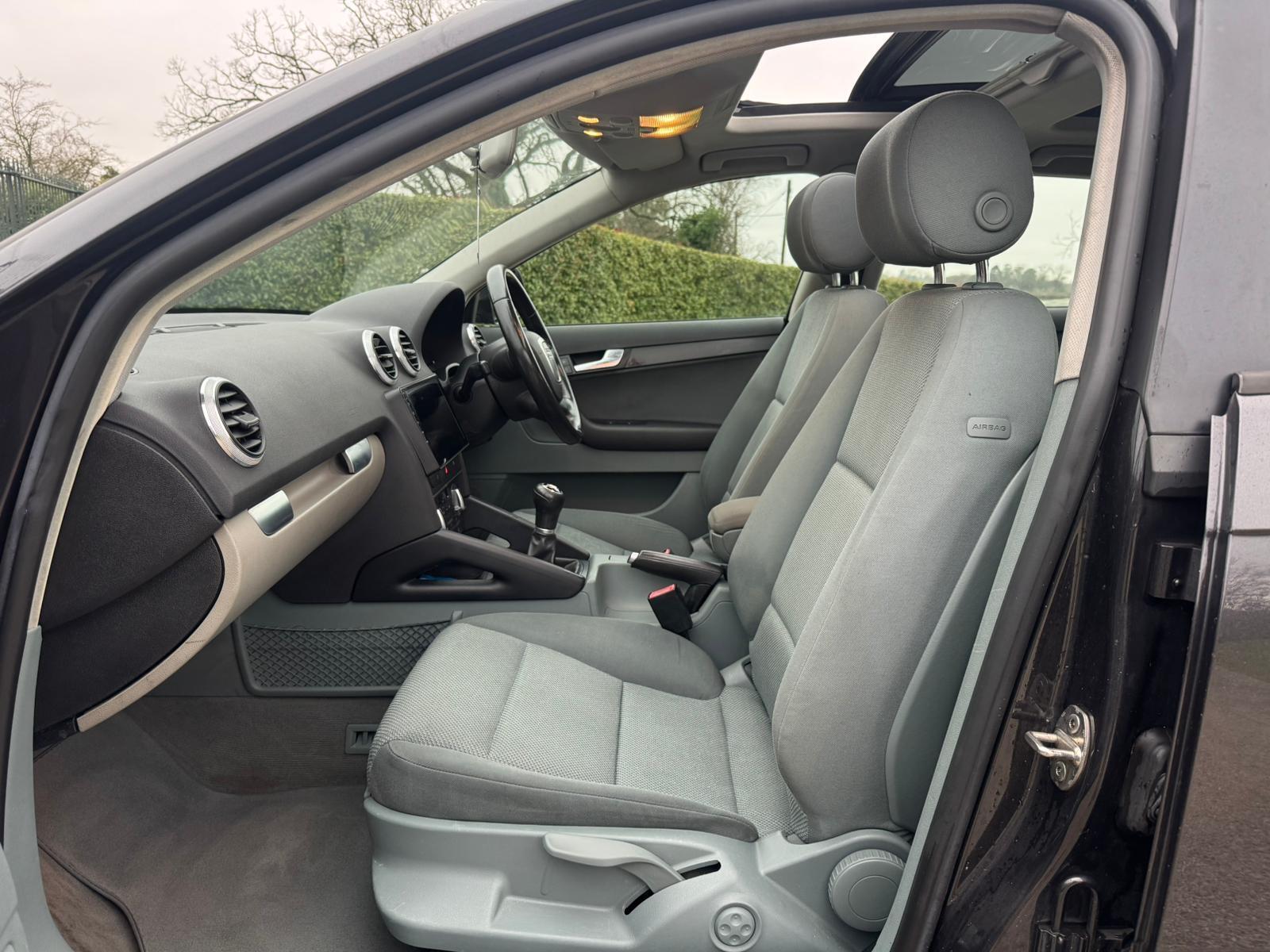 2010 Audi A3 image 17
