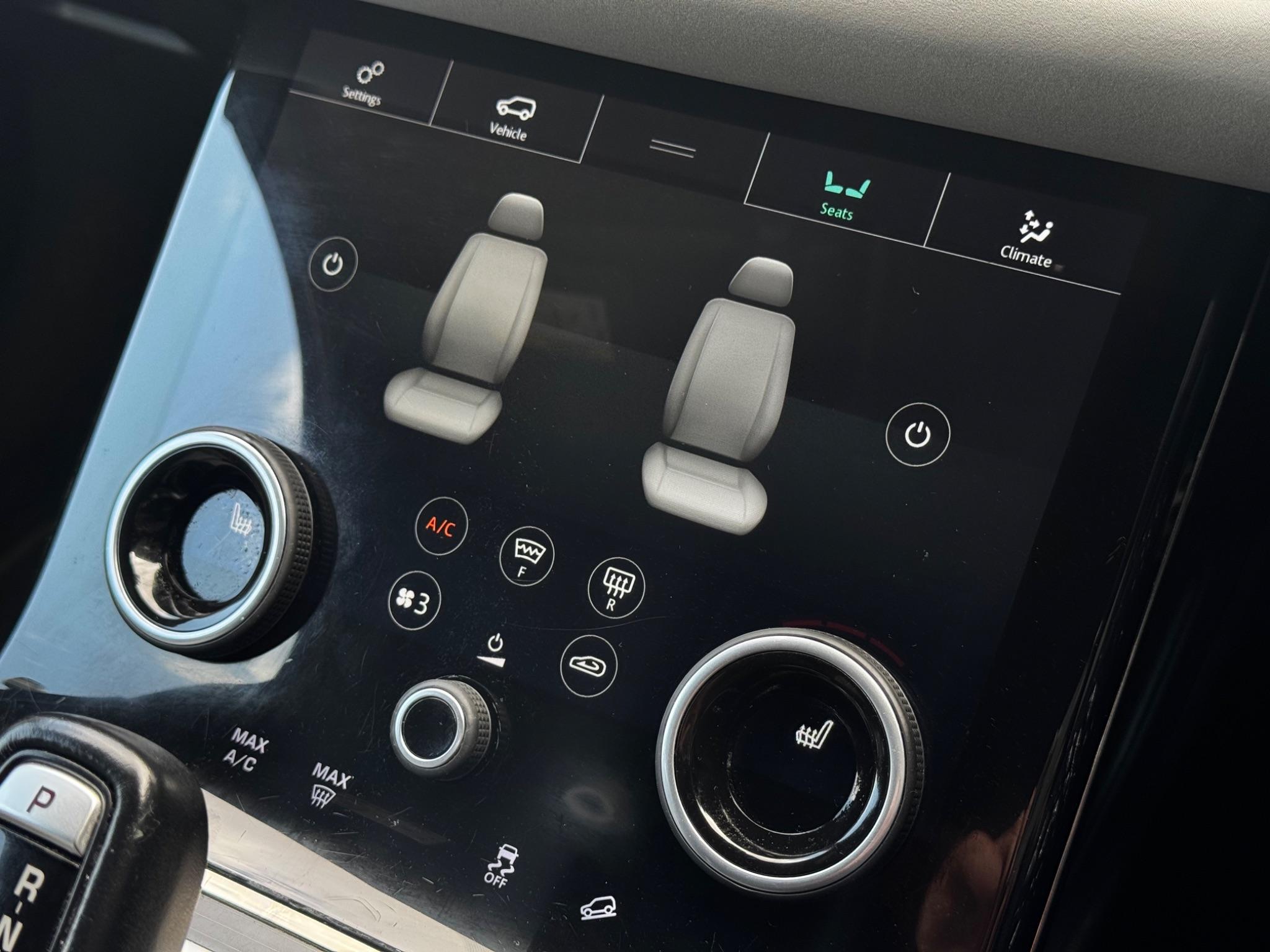 Land Rover Range Rover Evoque view 21