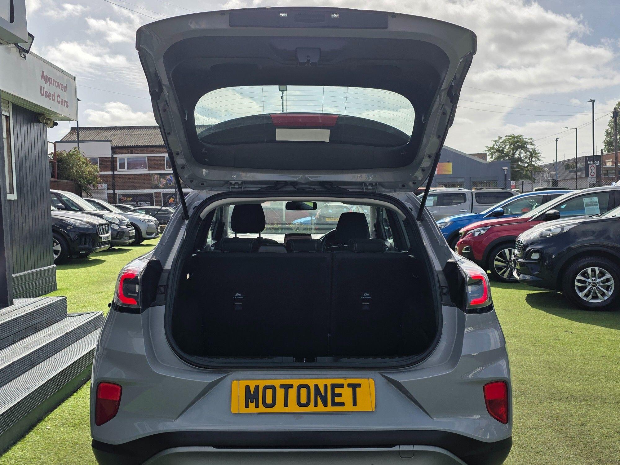 Ford Puma view 17