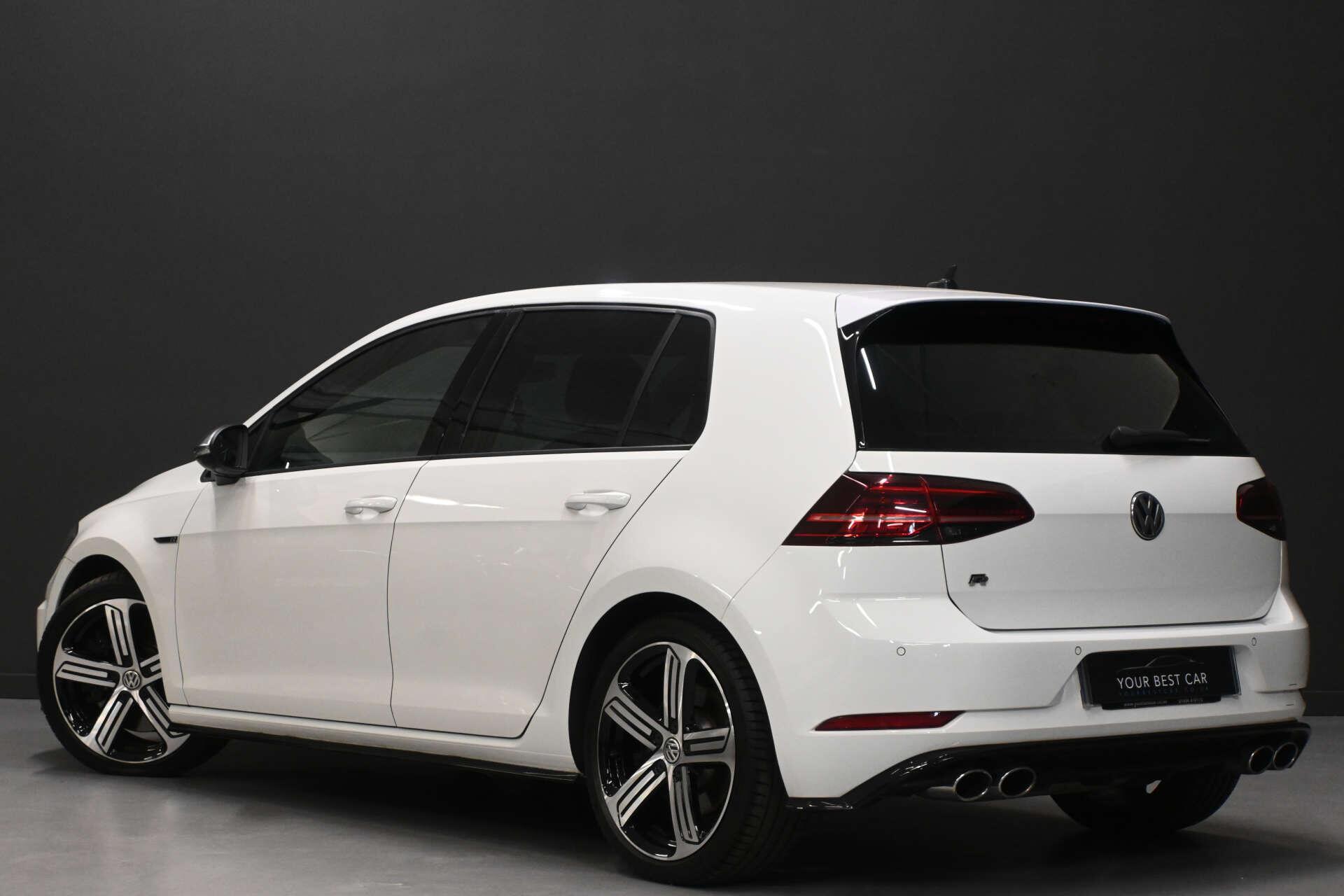 Volkswagen Golf view 2