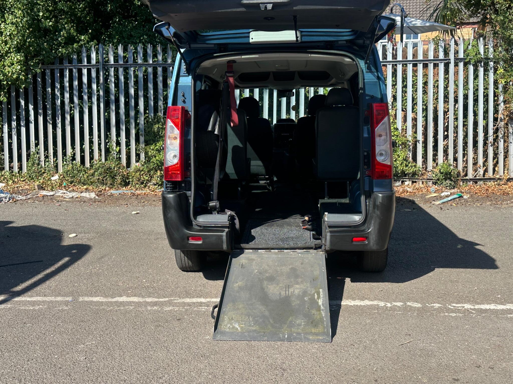 Peugeot Expert Tepee view 8