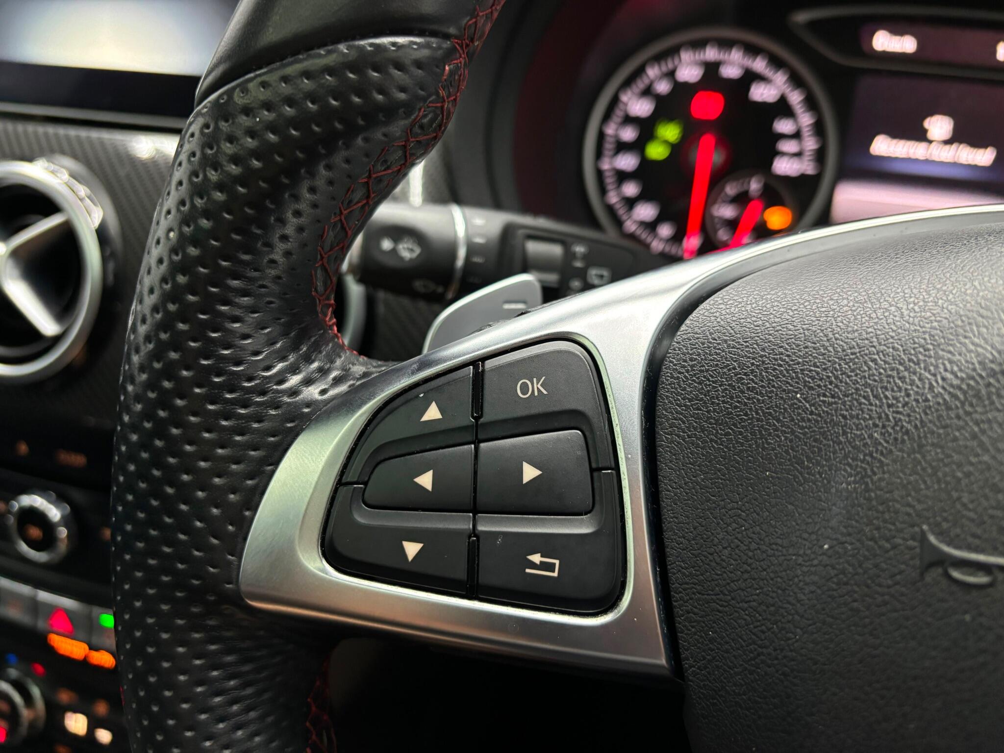 Mercedes-Benz B Class view 9
