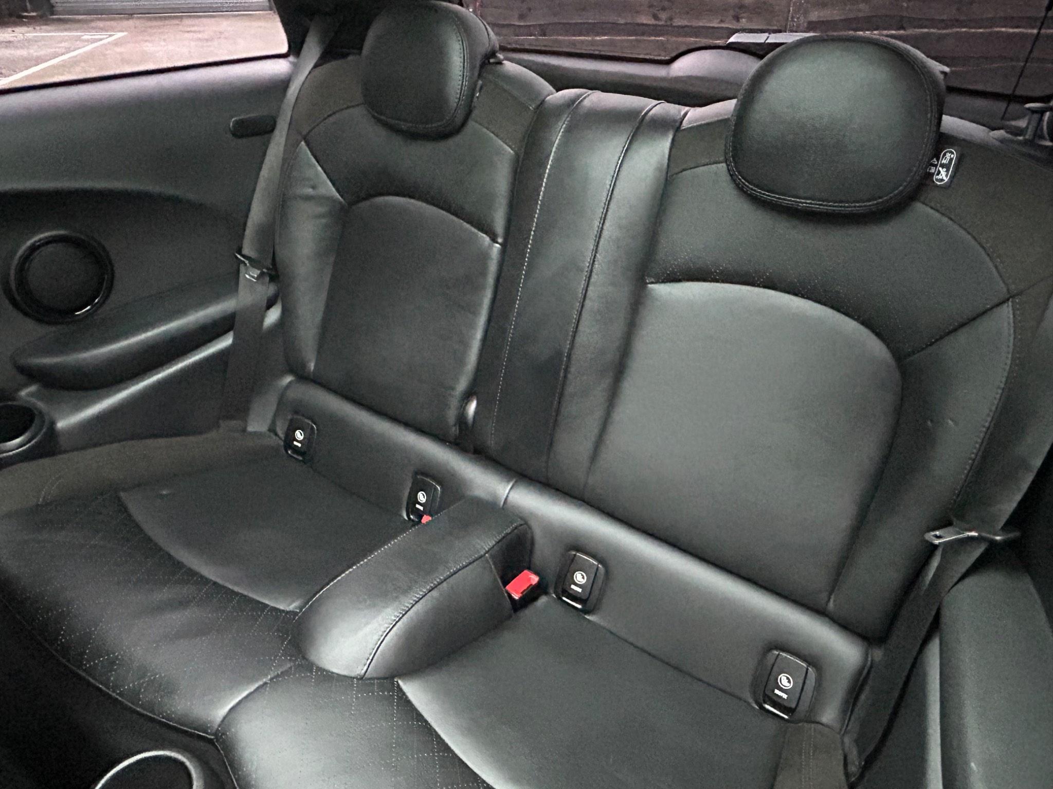 Mini Hatch view 8