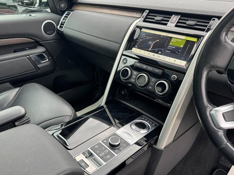 Land Rover Discovery view 31