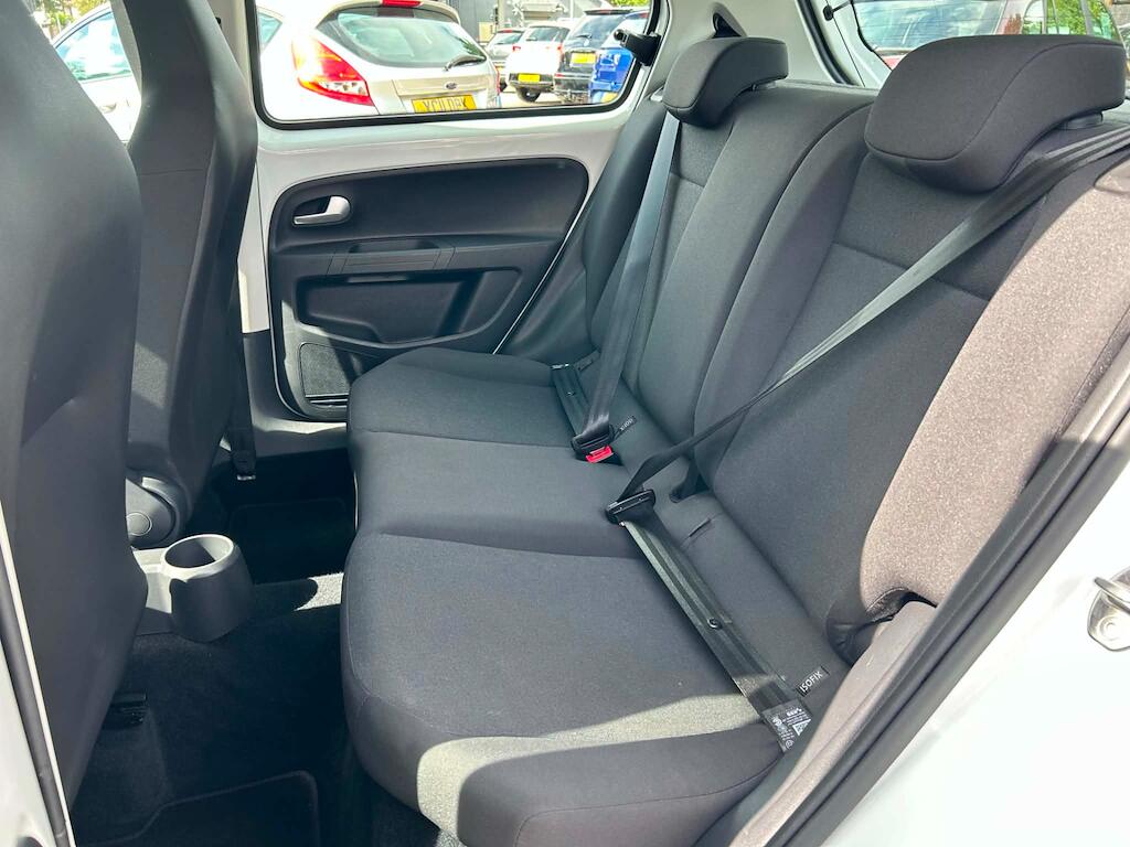 Volkswagen Up! view 16