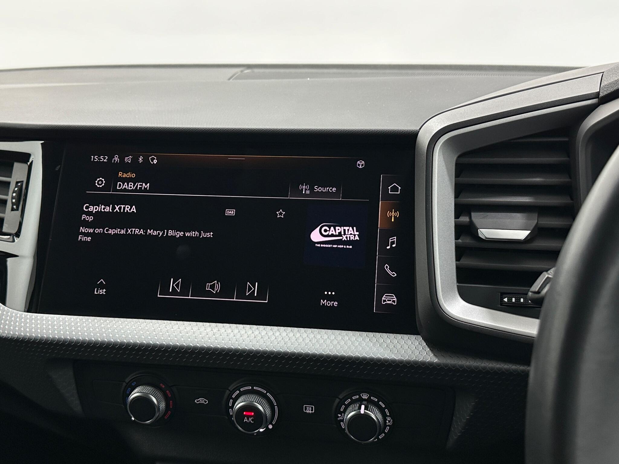 Audi A1 view 24