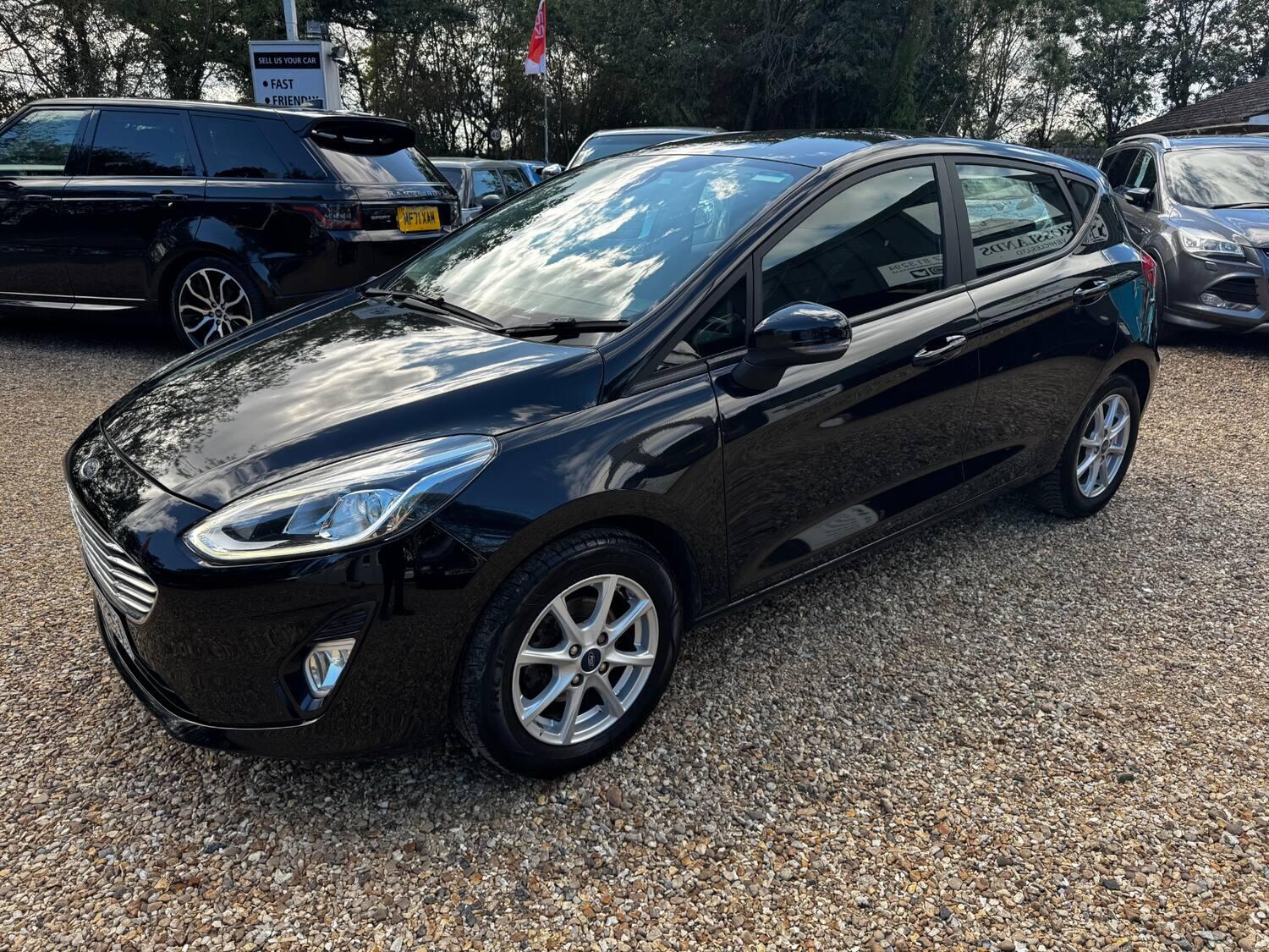 Ford Fiesta view 3