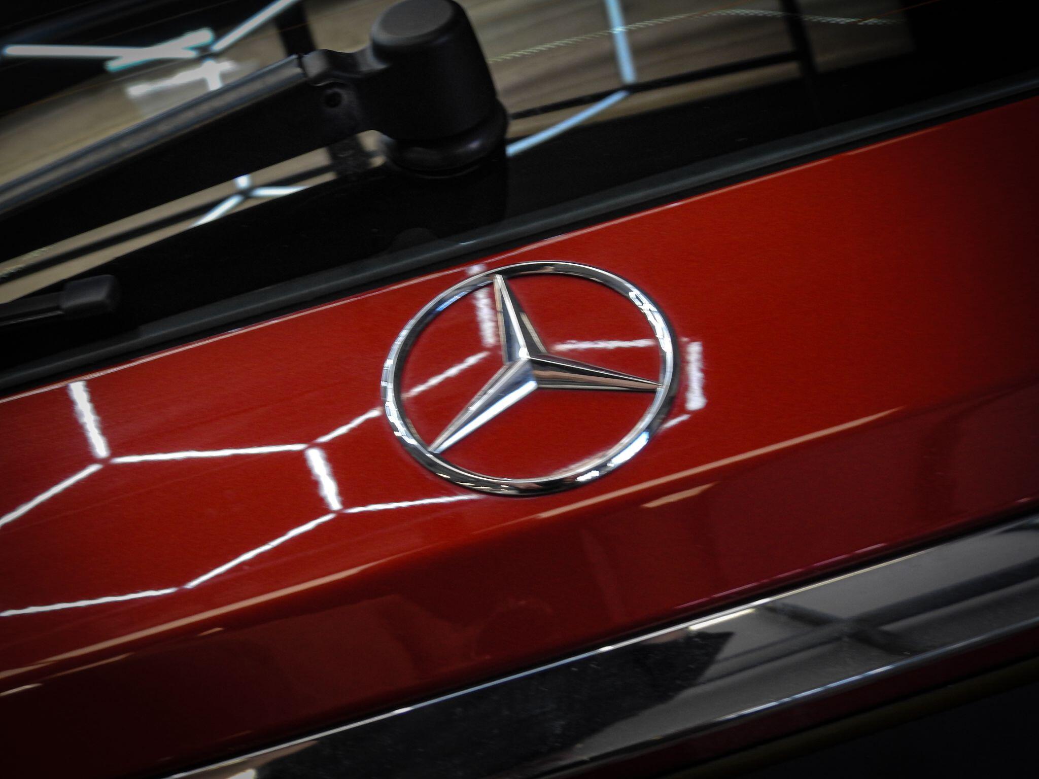 Mercedes-Benz CLS view 18