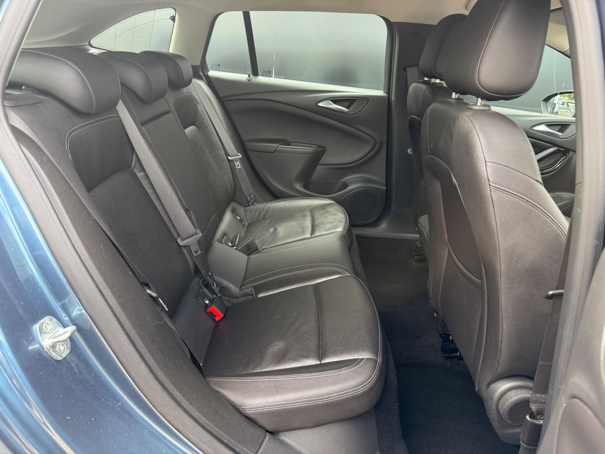 Vauxhall Astra view 22