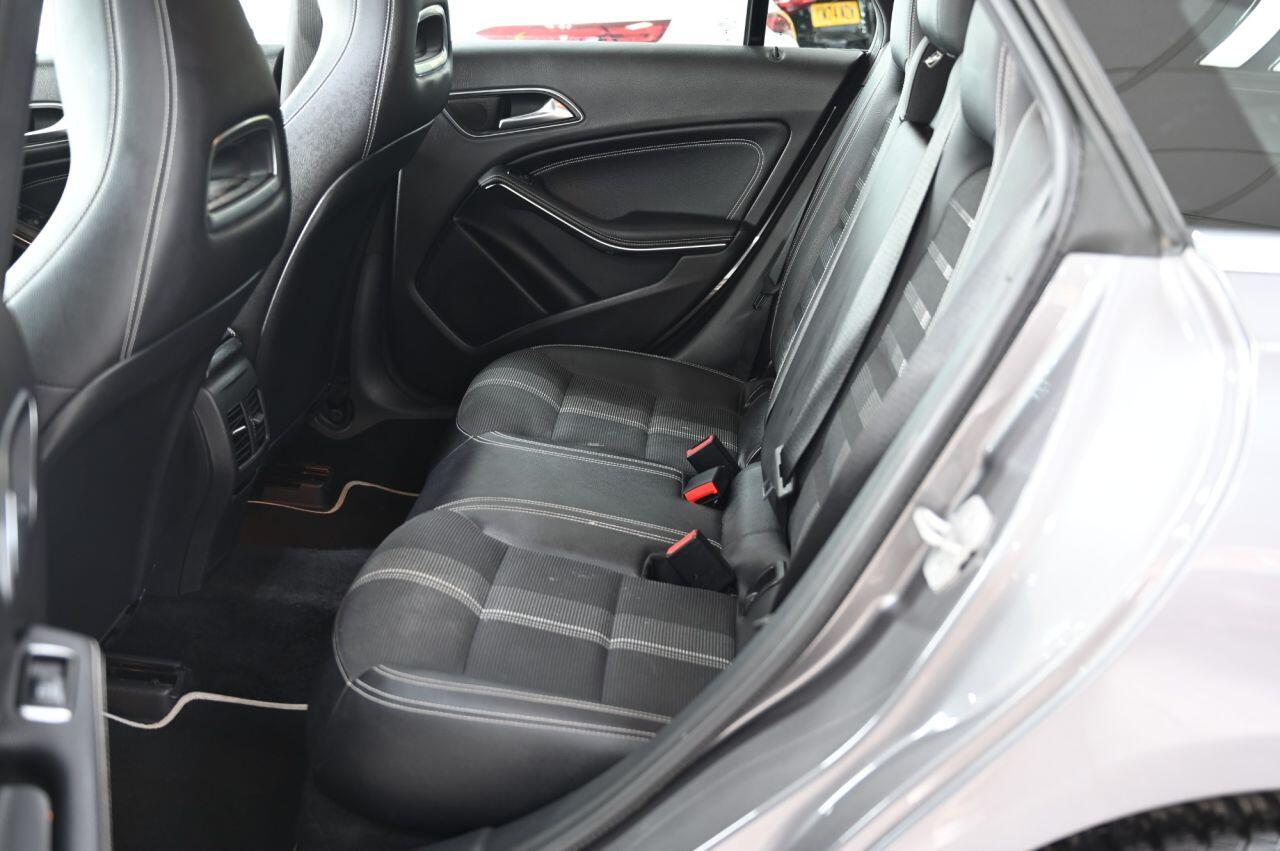 Mercedes-Benz Cla view 15