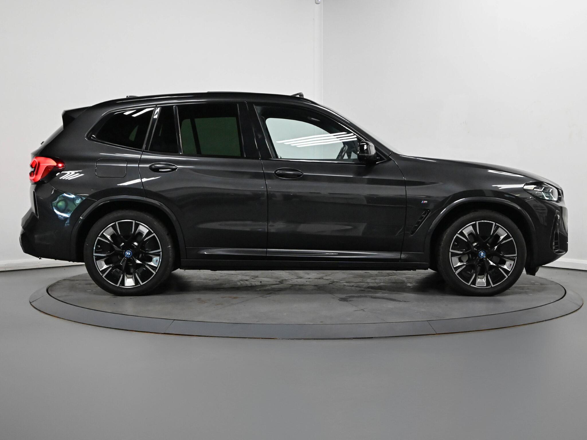 BMW Ix3 view 24