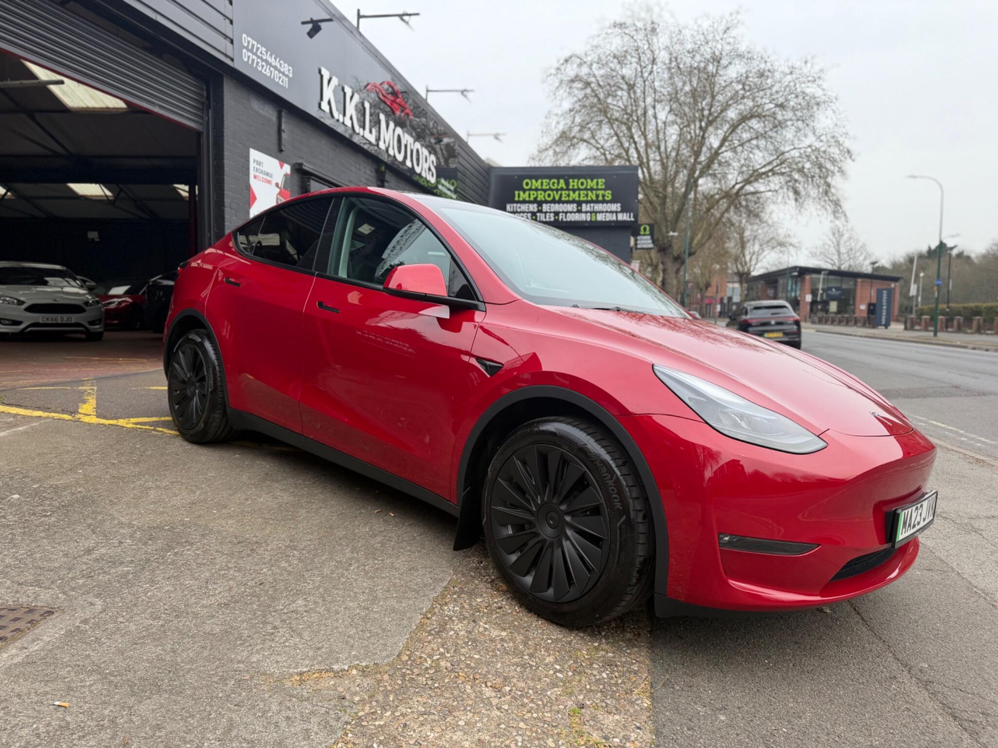 Tesla Model Y view 5