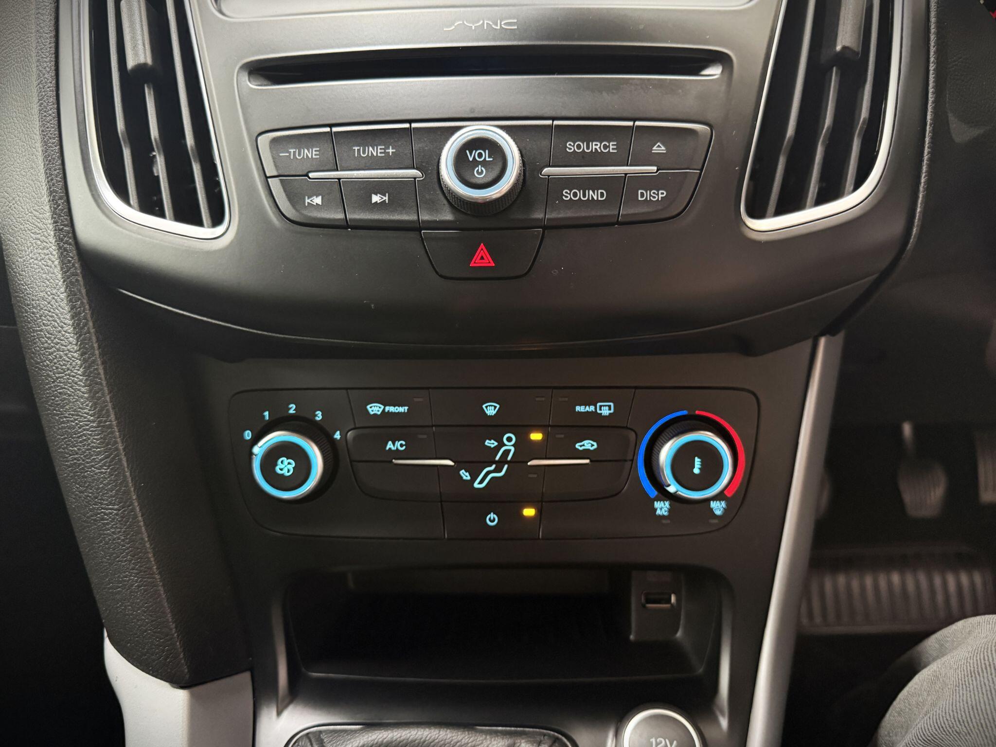 Ford Focus view 7