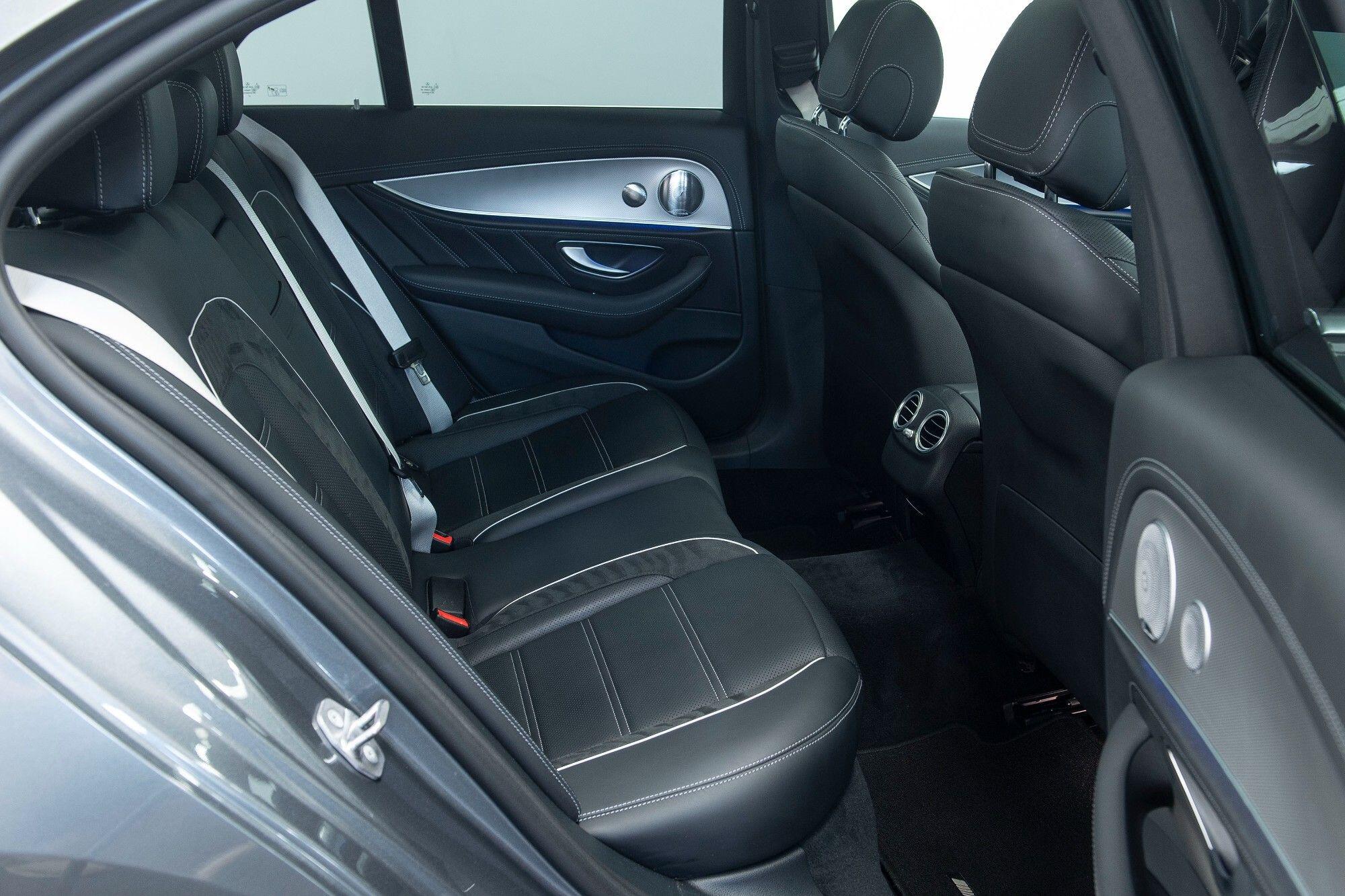 Mercedes-Benz E Class view 33