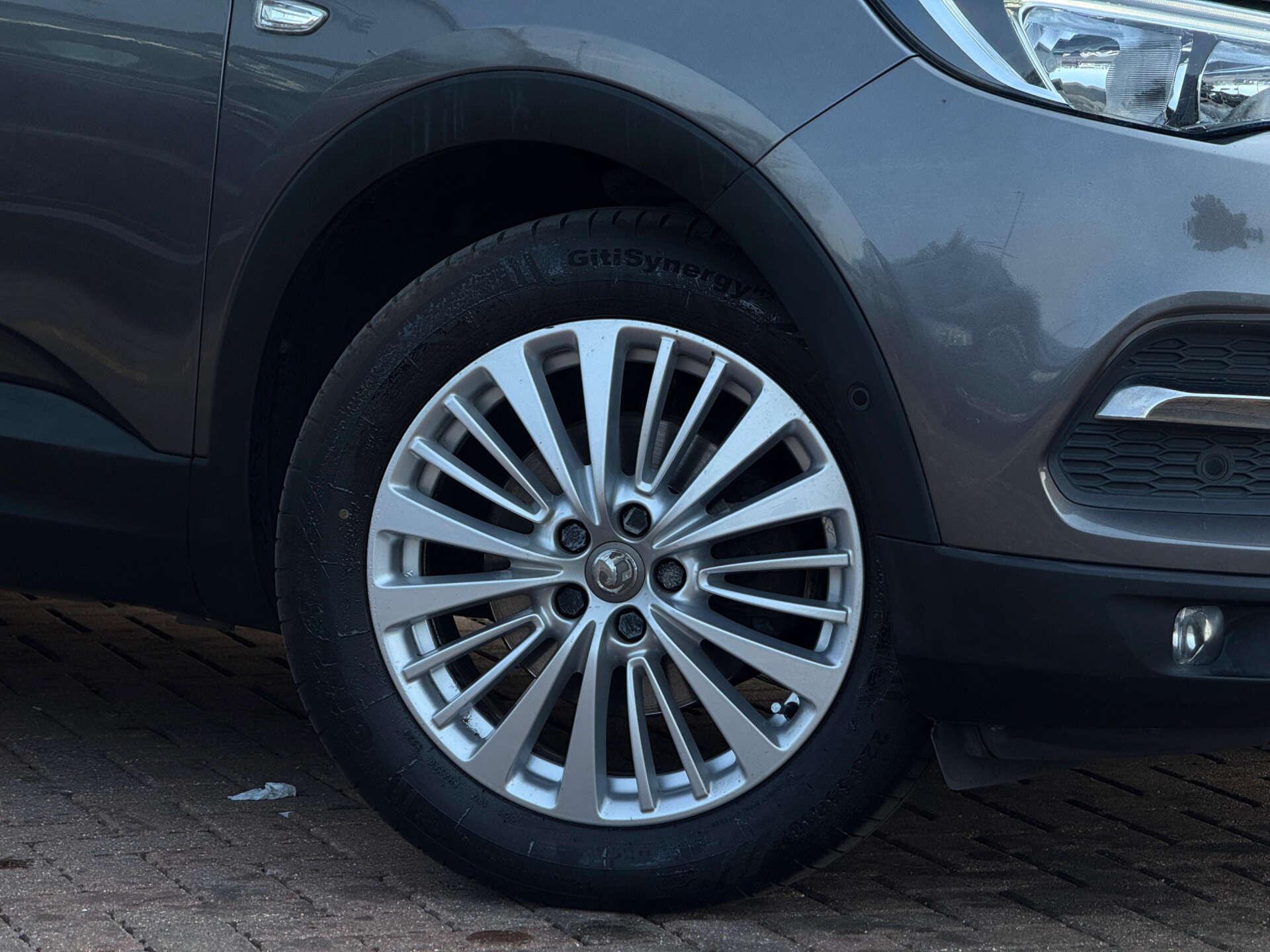 Vauxhall Grandland X view 22
