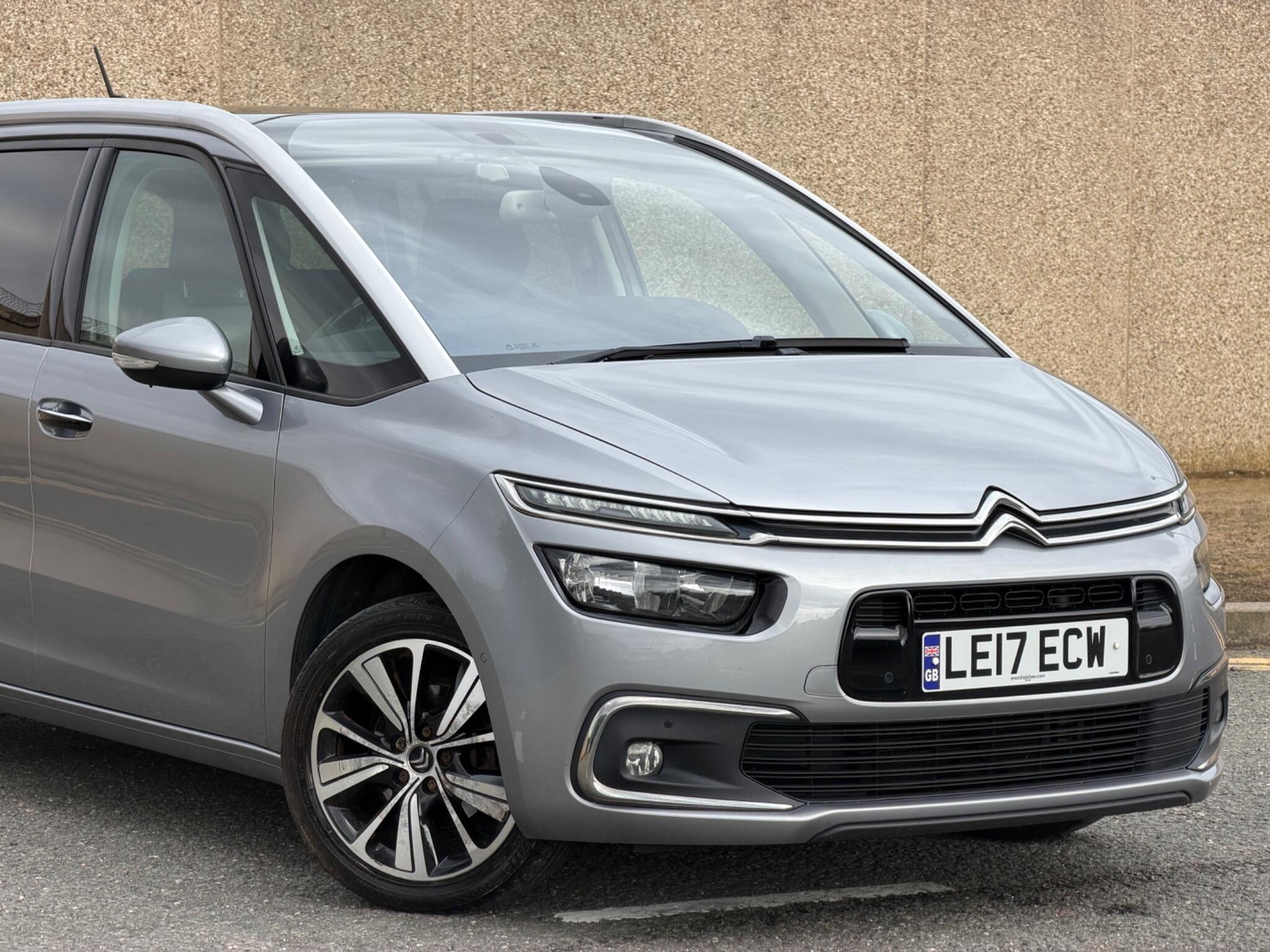 Citroen Grand C4 Picasso view 4