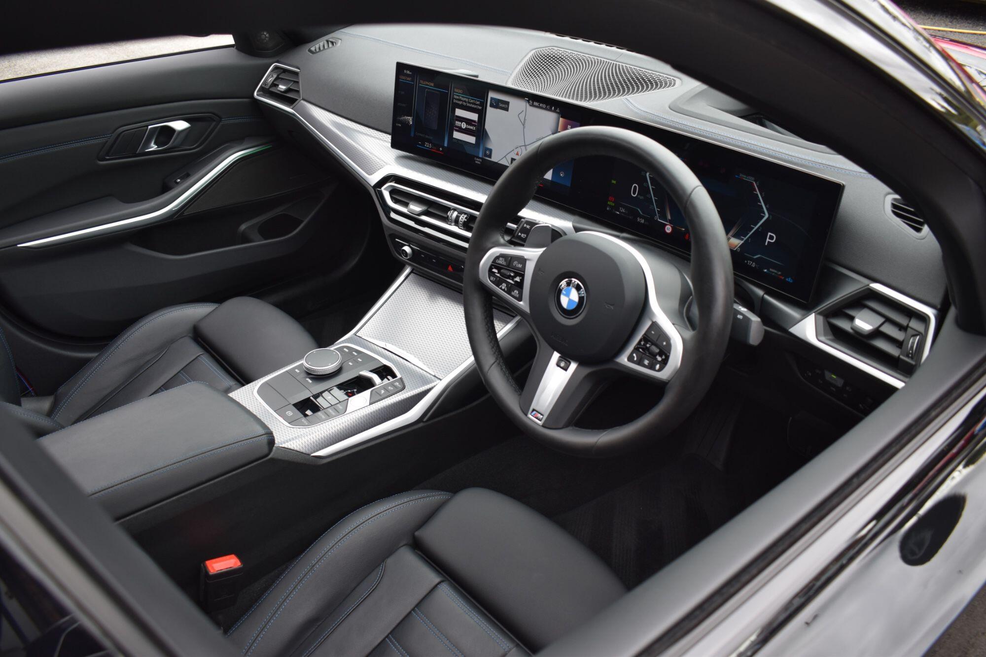 BMW 3 Series view 3