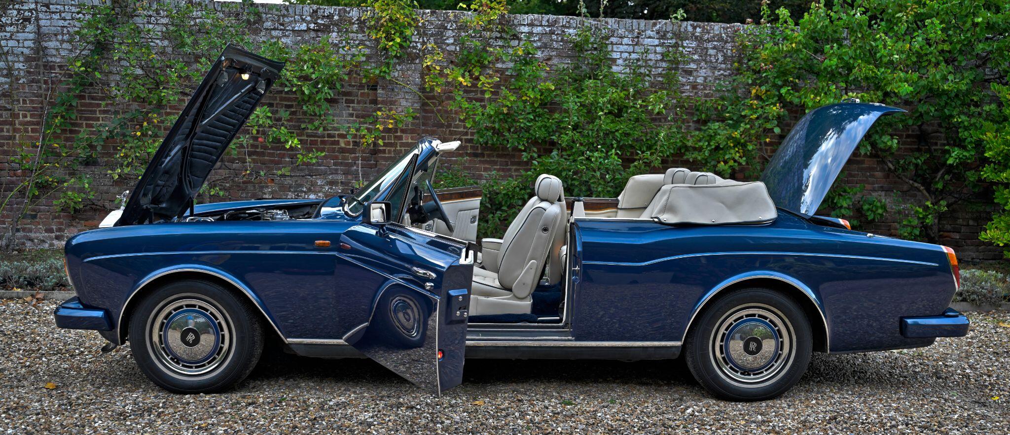 Rolls-Royce Corniche view 20