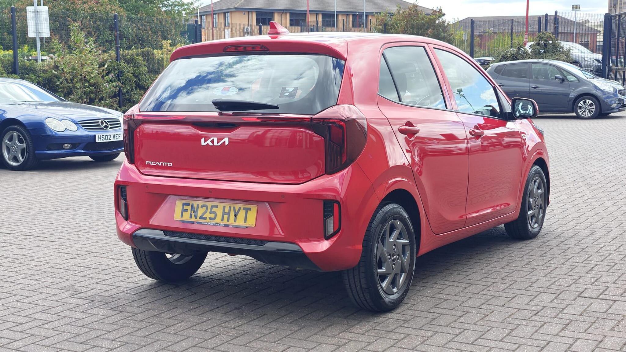 Kia Picanto view 6