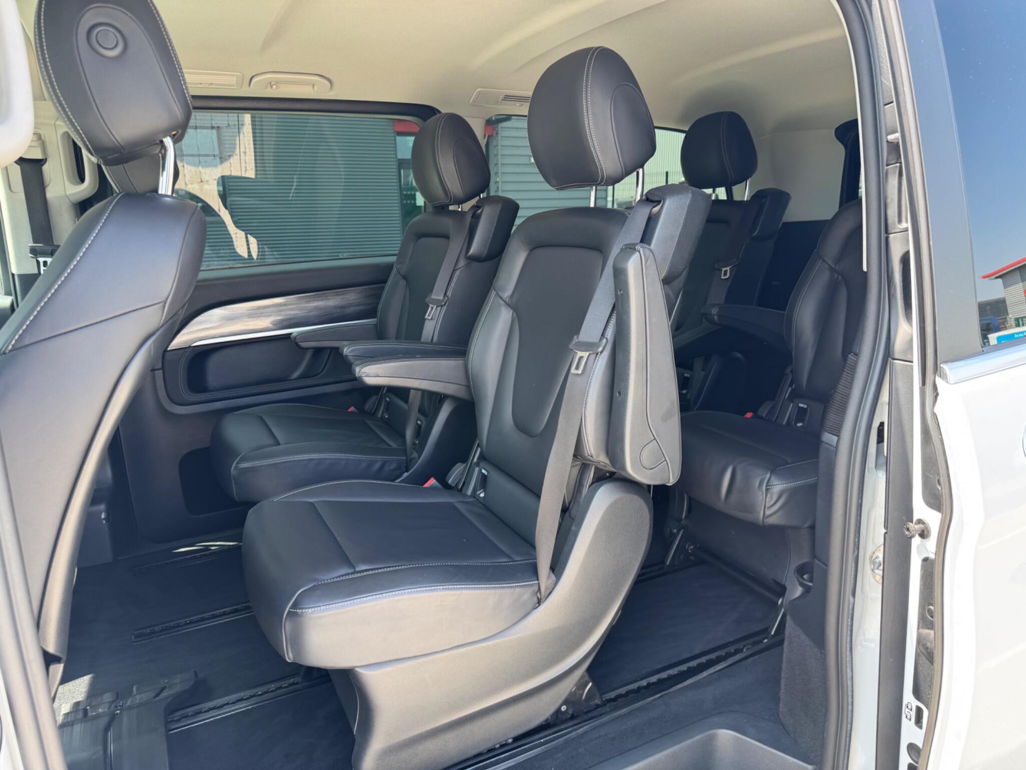 Mercedes-Benz V Class view 29