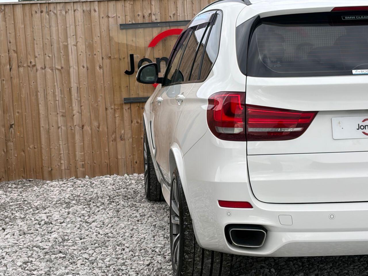 BMW X5 view 9