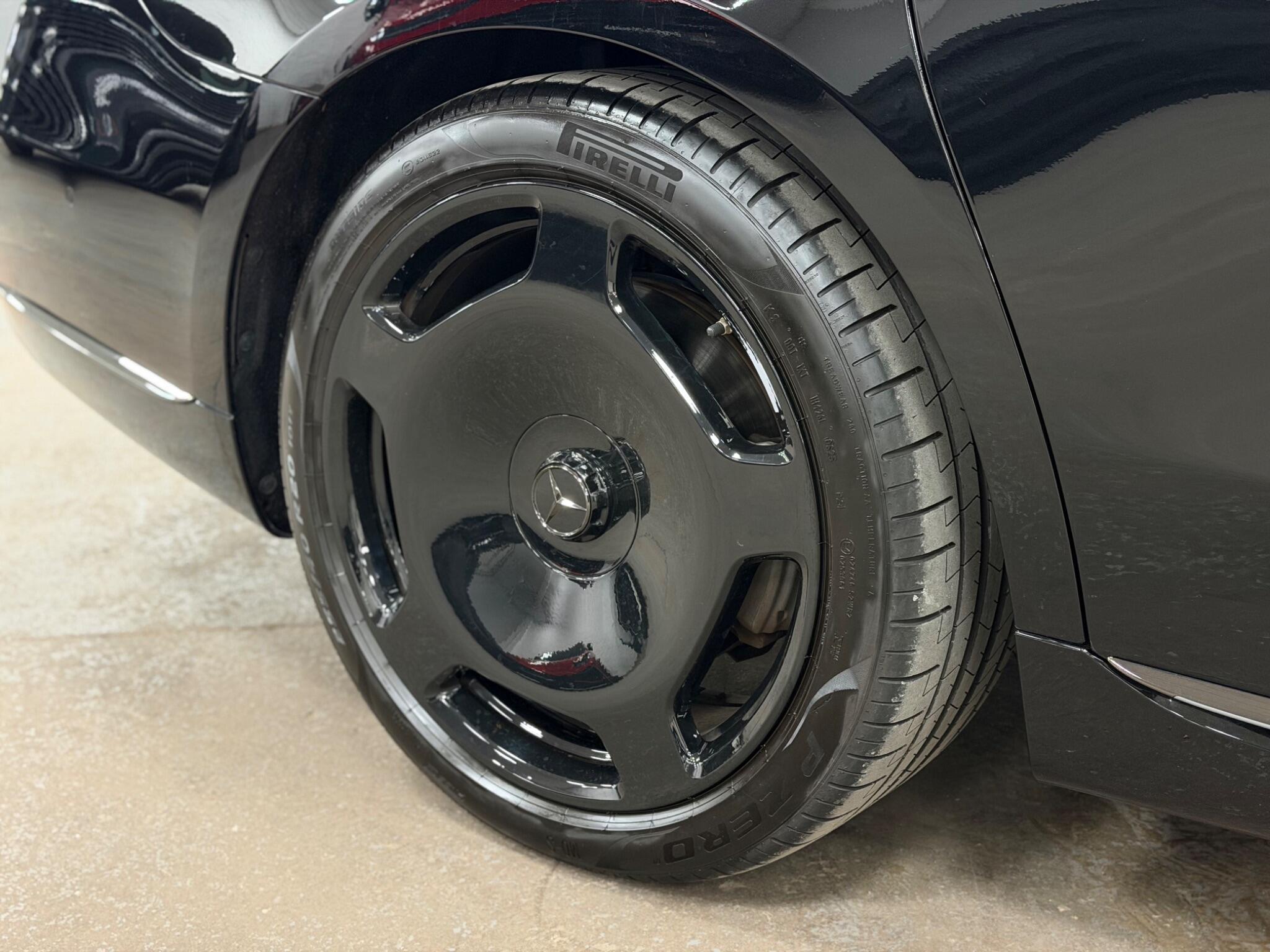 Mercedes-Benz S-Class view 8