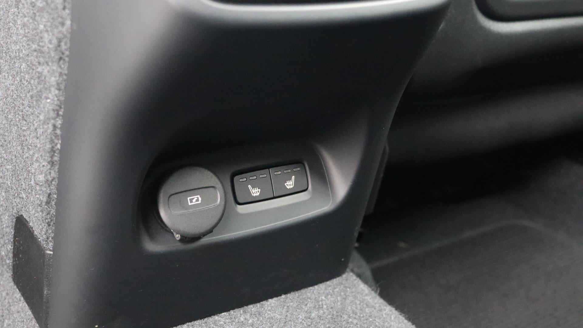Volvo XC40 view 30