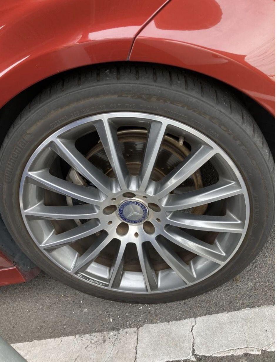 Mercedes-Benz CLS view 9