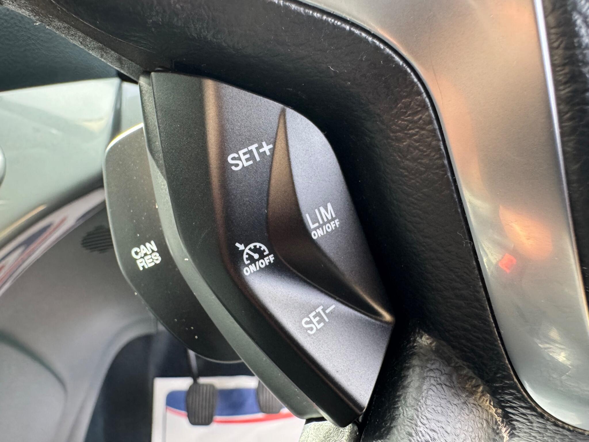 Ford Grand C-Max view 23