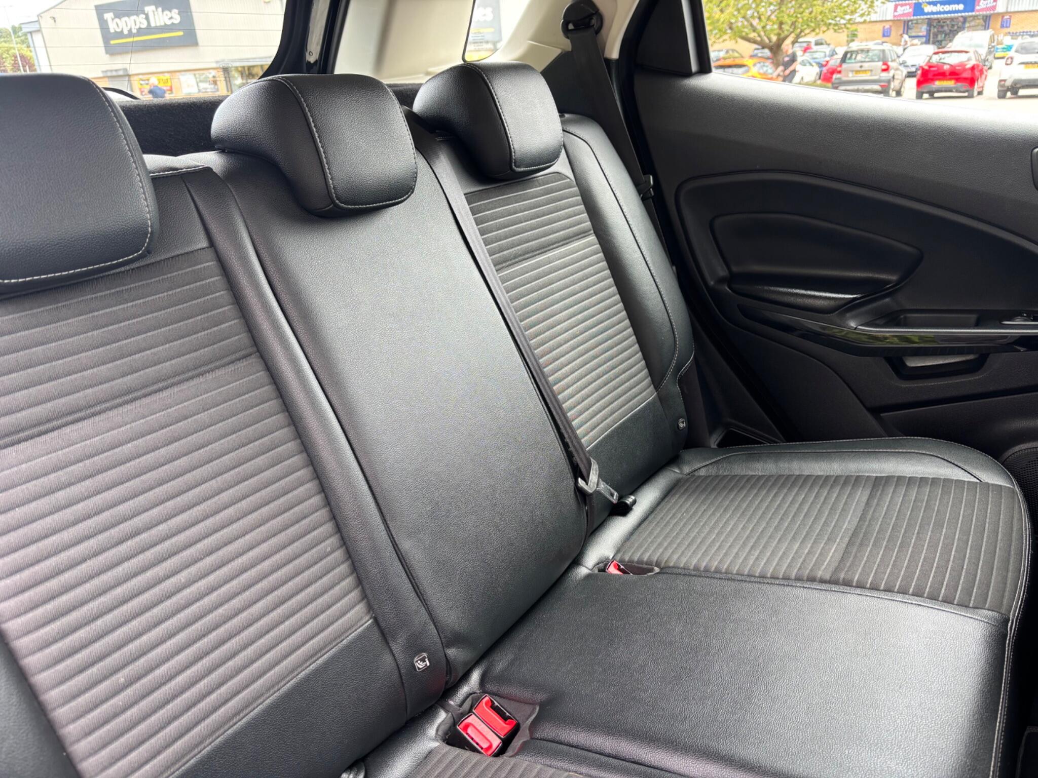 Ford Ecosport view 18
