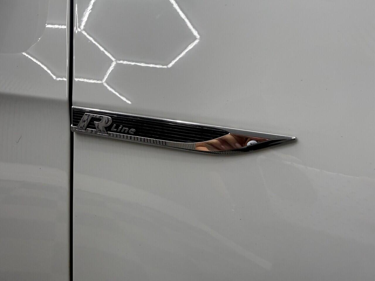 Volkswagen Golf view 28