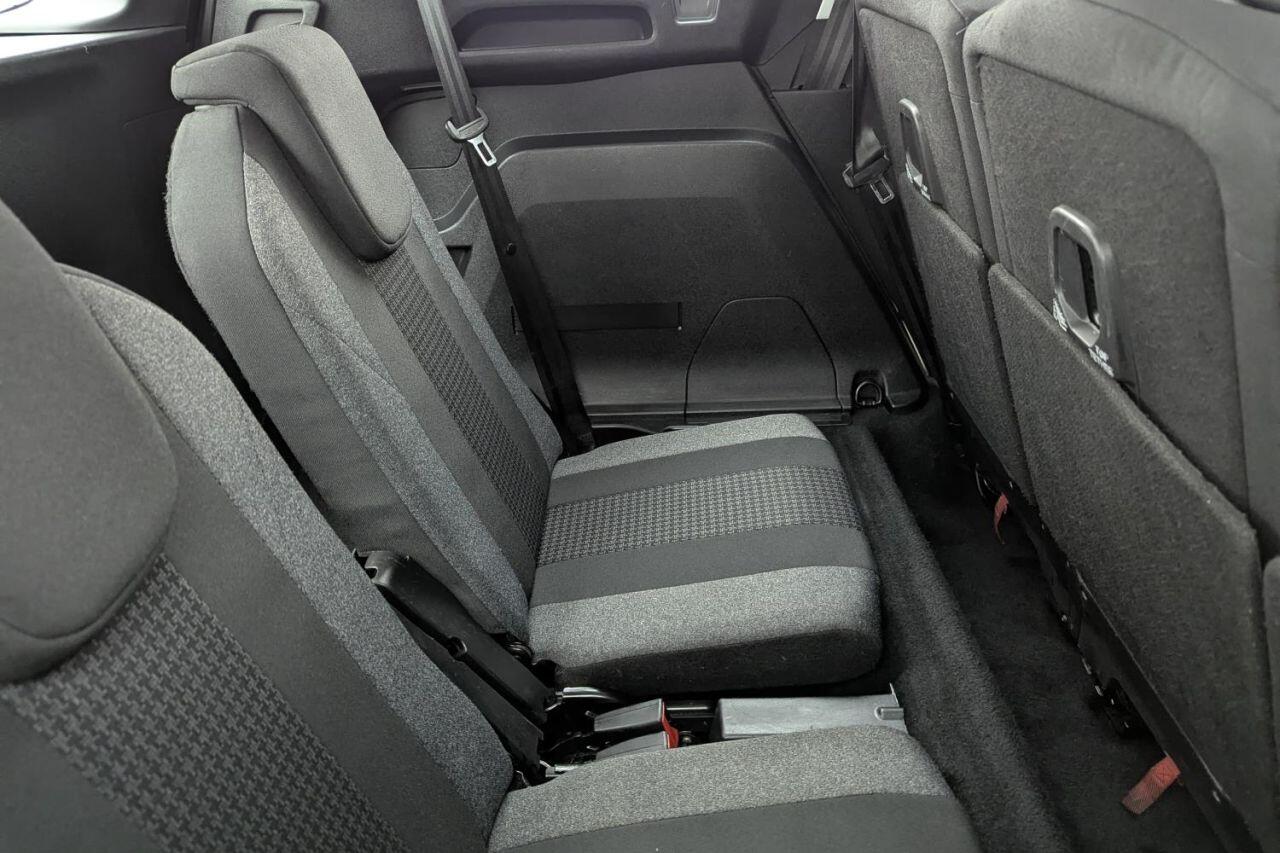 Peugeot 5008 view 20
