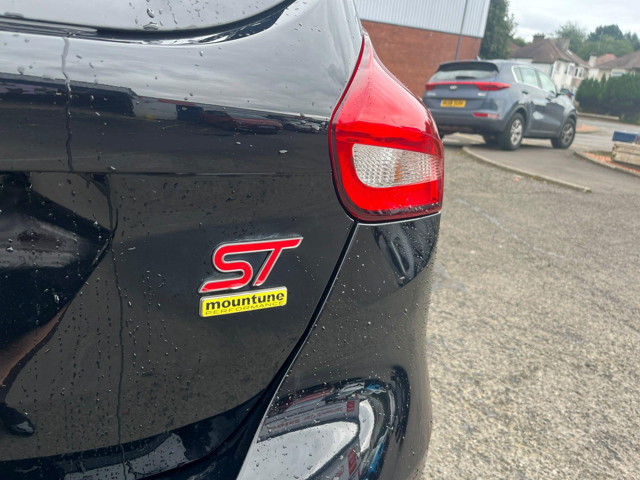 Ford Focus view 7