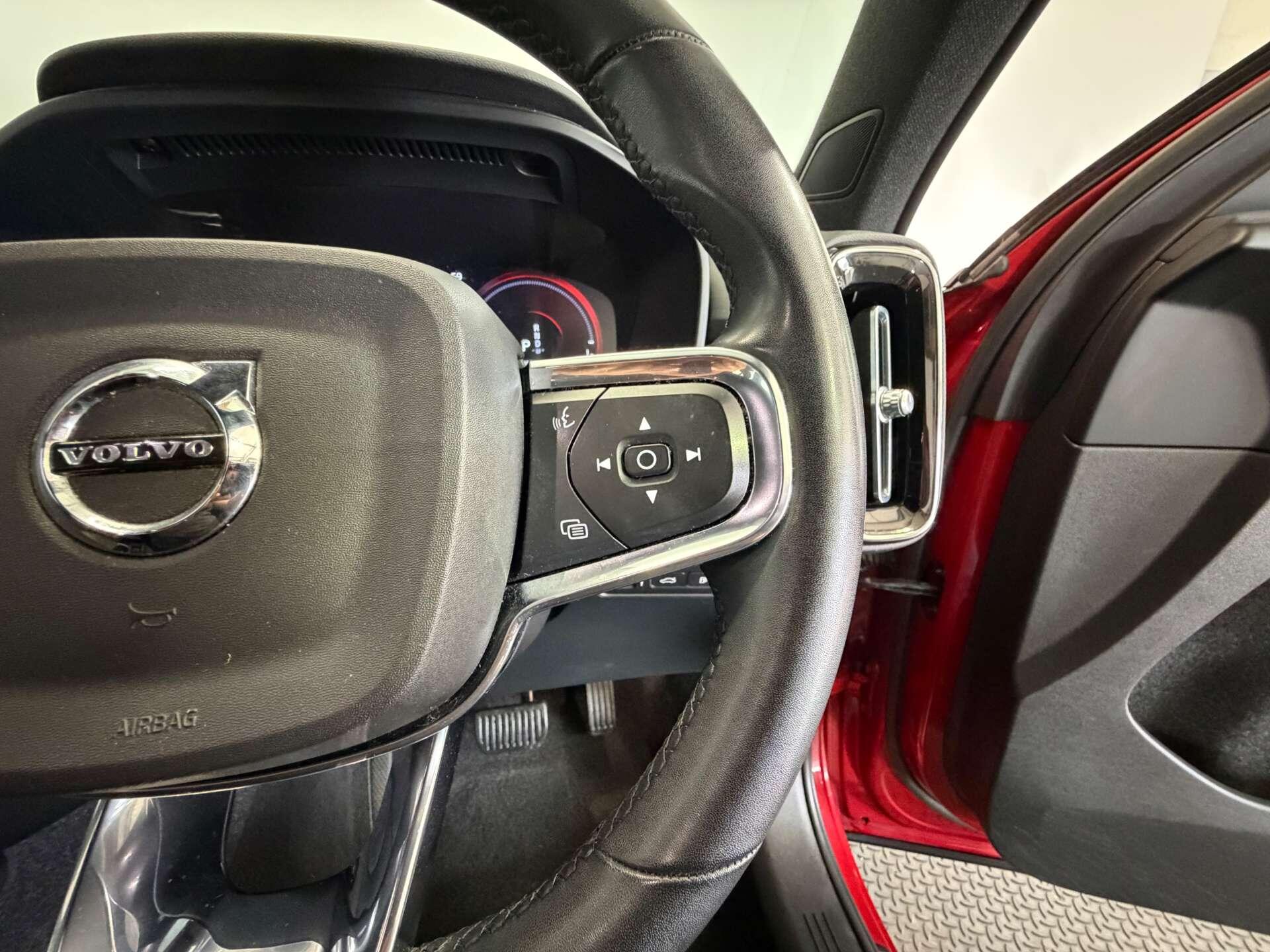 Volvo XC40 view 26