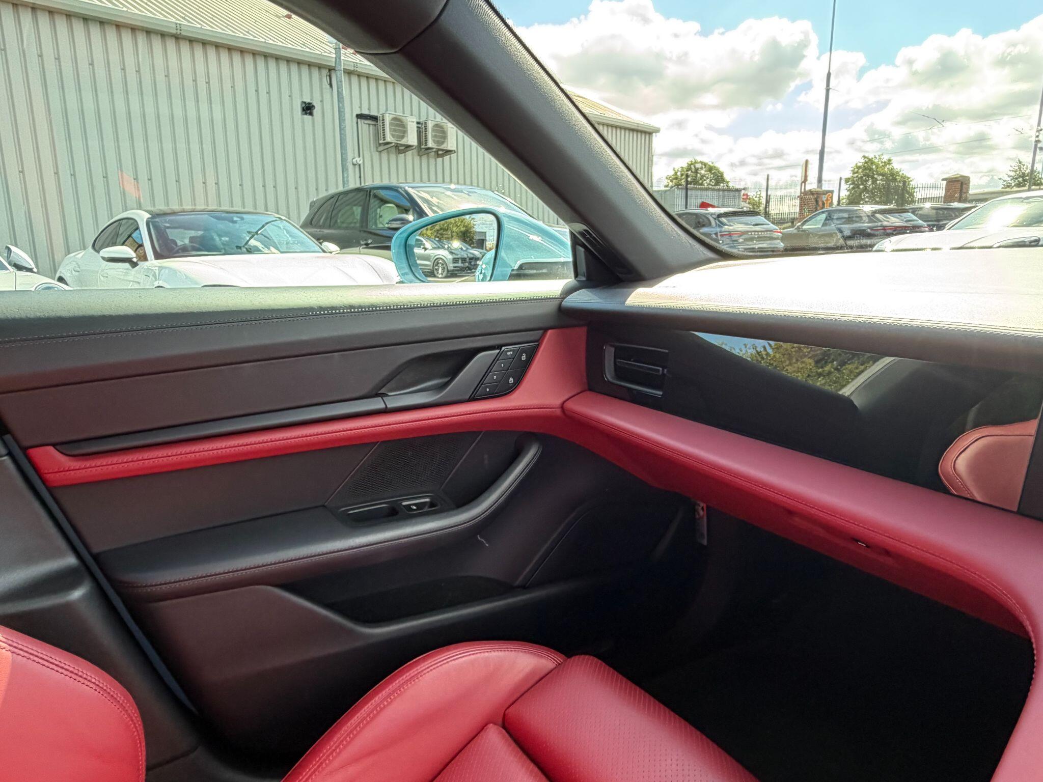 Porsche Taycan view 41