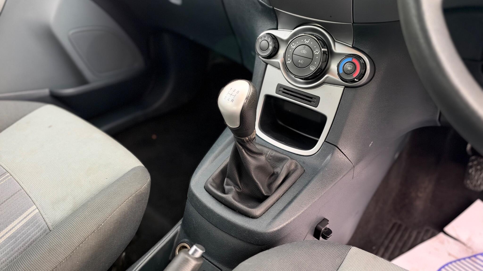 Ford Fiesta view 17