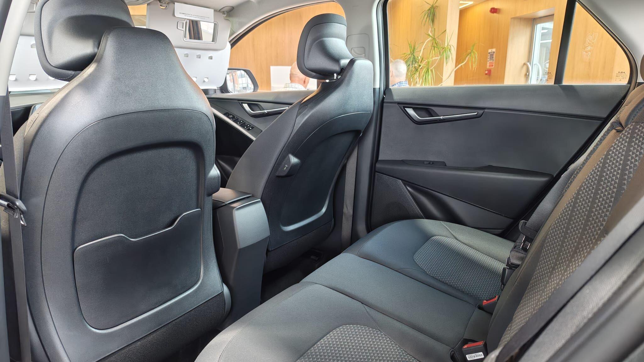 Kia Niro view 13