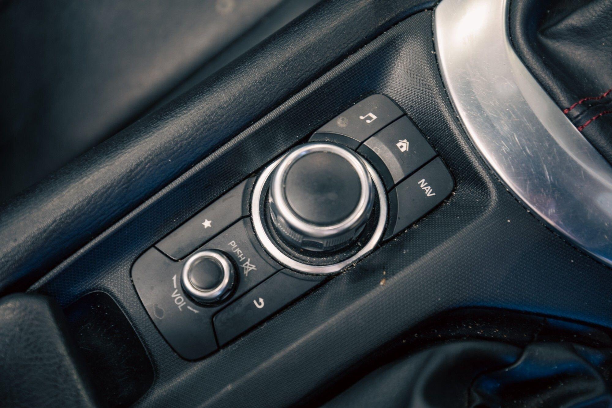 Mazda MX-5 view 19